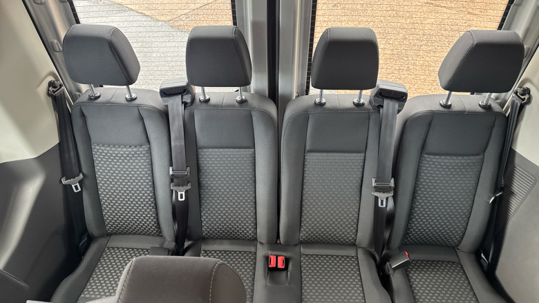 Ford Transit Minibus Transit 460 L4 Minibus Diesel Rwd 2.0 EcoBlue 165ps H3 17 Seater Trend Auto [Nav]